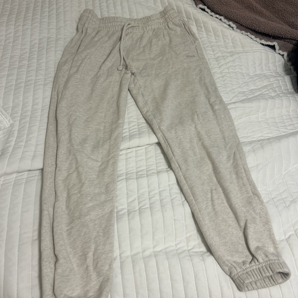 TNA Other - Artizia sweatpants